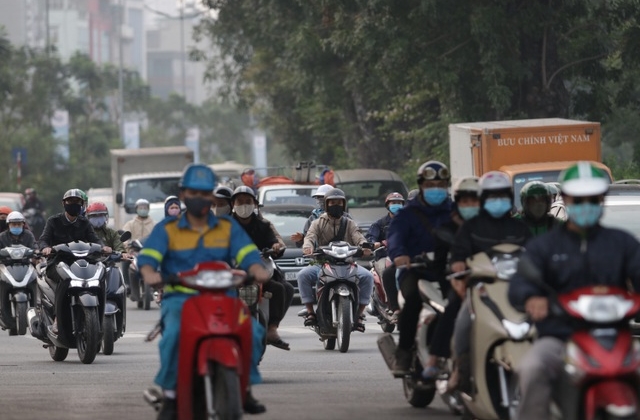 Thực hiện cách ly xã hội, bụi mịn tại Hà Nội, TPHCM vẫn tăng cao