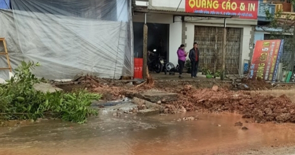 Công ty Tân Thịnh thi công đường làm hỏng đường ống nước sạch tại huyện Lạng Giang