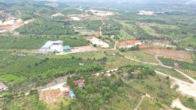 Khu vực Bảo Lâm, Bảo Lộc là nơi hàng trăm bãi khai thác cao lanh đang hoạt động bất chấp những tác động khủng khiếp đến môi trường.