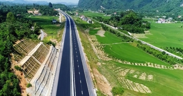 Cao tốc Hòa Bình - Mộc Châu: Vì sao Sơn La đề nghị thu hẹp quy mô dự án?