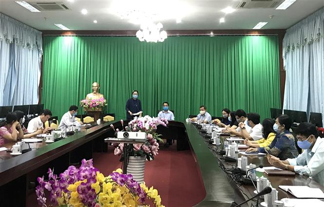 Cuộc họp khẩn của Ban Chỉ đạo phòng, chống dịch bệnh COVID-19 tỉnh Vĩnh Long.