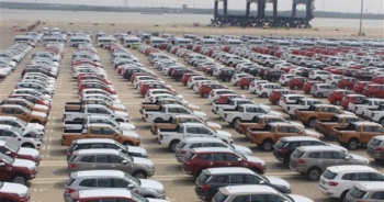 Cuối năm, ô tô nhập khẩu lép vế trước ô tô nội