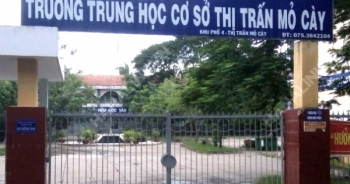 Trường THCS trấn Mỏ Cày không đấu giá việc trông giữ xe