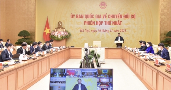 Thủ tướng Chính phủ Phạm Minh Chính chủ trì Phiên họp thứ Nhất của Ủy ban Quốc gia về chuyển đổi số