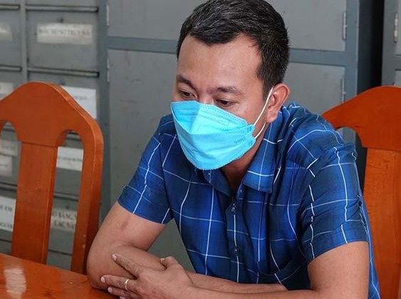 Bình Thuận: Đi hát karaoke rồi bắt cóc, hiếp dâm nữ nhân viên 15 tuổi