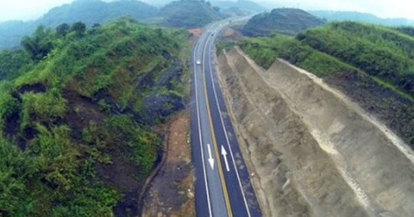Lập Hội đồng thẩm định liên ngành Dự án đường nối cao tốc Nội Bài - Lào Cai đến Sa Pa
