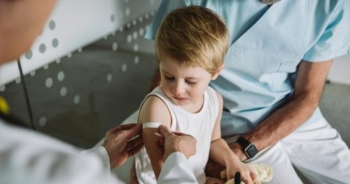 Năm 2022, Bình Dương sẽ tiêm vaccine COVID-19 cho trẻ từ 3 - 5 tuổi