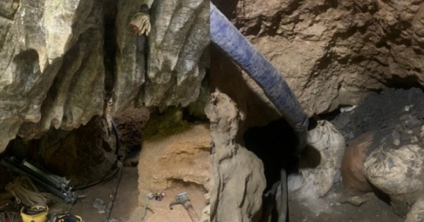 Nỗ lực tìm kiếm 2 người bị mắc kẹt trong hang suốt 6 ngày