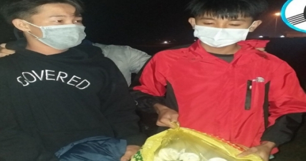 Phát hiện 2 học sinh tự chế pháo nổ mang đi bán tại Hà Tĩnh