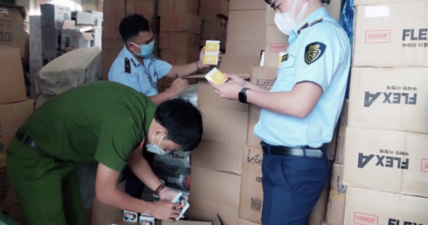 Hơn 12.000 đơn vị thực phẩm chức năng, mỹ phẩm,… không hóa đơn bị tạm giữ tại Phú Yên