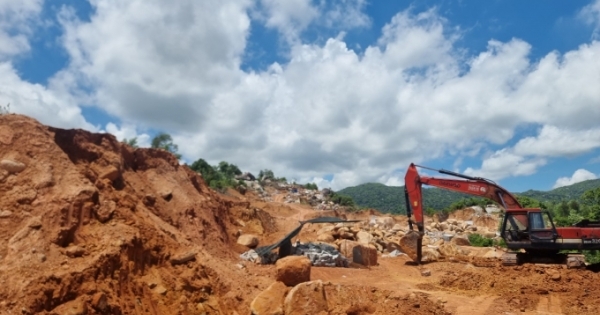 Phú Yên: Truy quét nhiều điểm khai thác đất, đá trái phép tại thị xã Đông Hòa