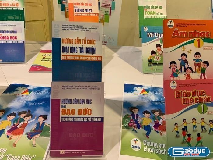 Thành phố Hồ Chí Minh sẽ trang bị sách giáo khoa trong thư viện cho học sinh mượn (ảnh: T.Linh)