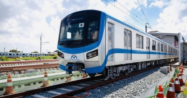 Metro số 1 Bến Thành - Suối Tiên chạy thử đoạn trên cao ngày 21/12