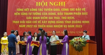 Ban Tuyên giáo Tỉnh ủy Quảng Ninh trao giải Búa Liềm Vàng 2022