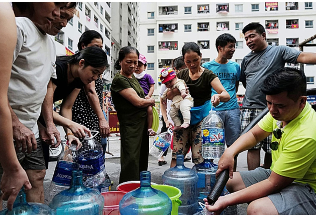 Hà Nội xem xét tăng giá nước vào đầu năm 2023. Ảnh minh họa