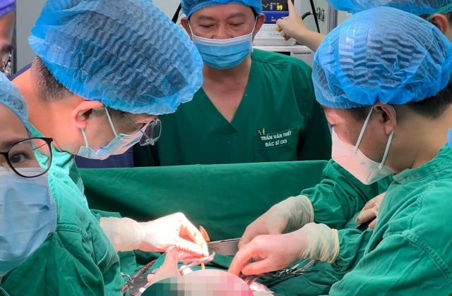 Bệnh viện Ung bướu Thanh Hóa thực hiện thành công kỹ thuật cắt gan