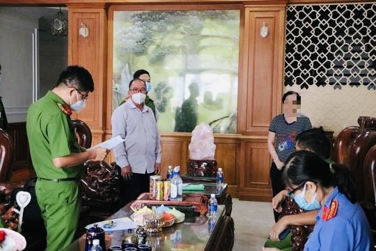 Công an khởi tố bị can, khám xét nhà riêng của ông Đặng Thanh Minh, cựu Chủ tịch UBND huyện Xuyên Mộc.