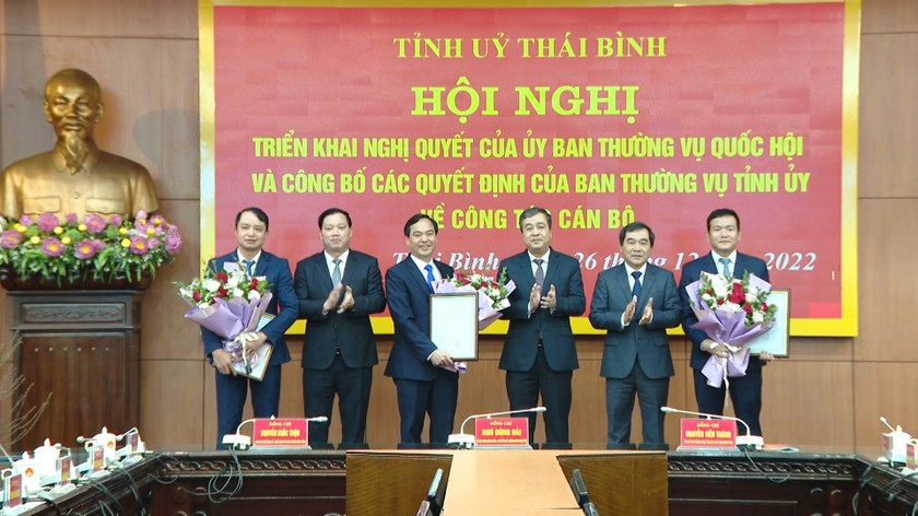 cong-tac-can-bo-anh-can-16065626122022-3826