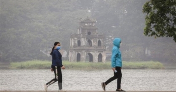 Thủ đô Hà Nội trưa chiều giảm mây, hửng nắng trong ngày cuối năm