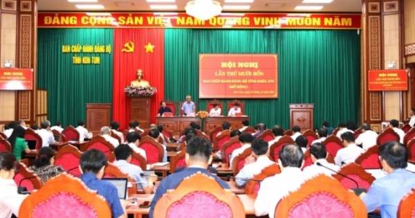 Khai mạc hội nghị lần thứ 14 Ban Chấp hành Đảng bộ tỉnh Kon Tum khóa XVI