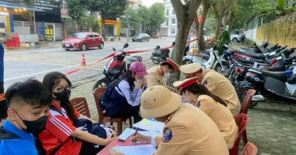 Nghệ An: Nhiều học sinh vi phạm luật giao thông bị xử lý