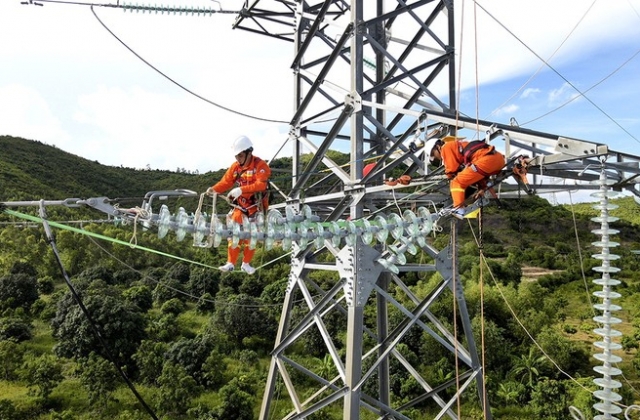 Thủ tướng chỉ đạo thực hiện quyết liệt, hiệu quả các giải pháp bảo đảm cung ứng điện