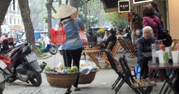 Hà Nội dự kiến thí điểm cho thuê vỉa hè trong tháng 1/2024