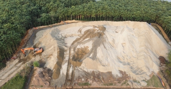 Công ty Linh Nam khai thác khoáng sản khi chưa hoàn thiện thủ tục, UBND tỉnh Lào Cai cần chỉ đạo xử lý nghiêm